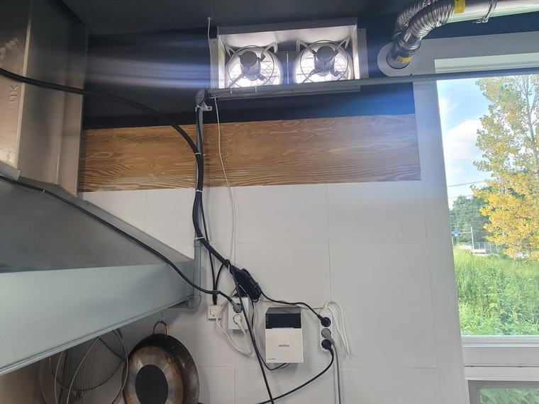 주방 환풍기 3대 분산 설치 시공 후